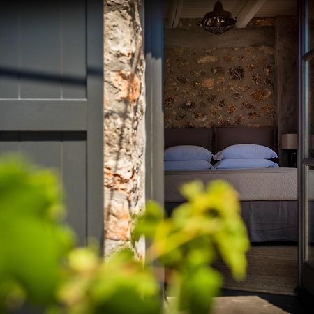 North Point Rooms Antipata  Bagian luar foto