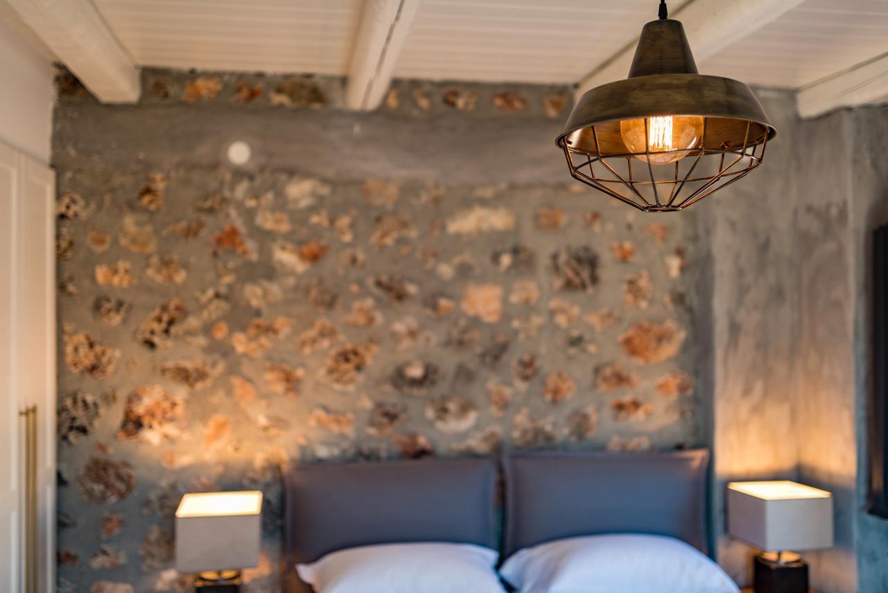 North Point Rooms Antipata  Bagian luar foto